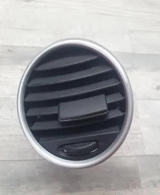 Mercedes-Benz ML AMG W164 Dashboard side air vent grill/cover trim A1648302054