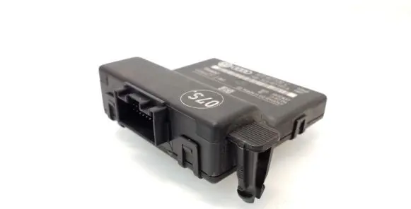 Volkswagen PASSAT B6 Gateway control module 3C0907530C 3C0907951A