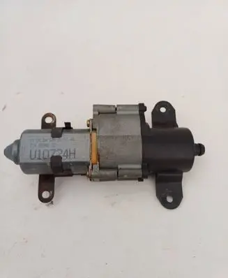 Chrysler Voyager Sliding door motor U10724H 7746804602