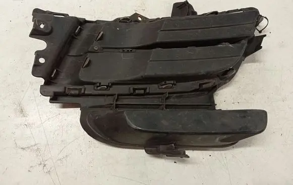 Mazda 6 Front bumper lower grill GS1D50C11