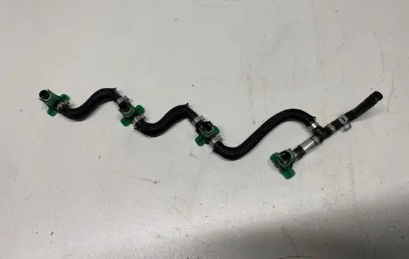 Fuel return line/hose