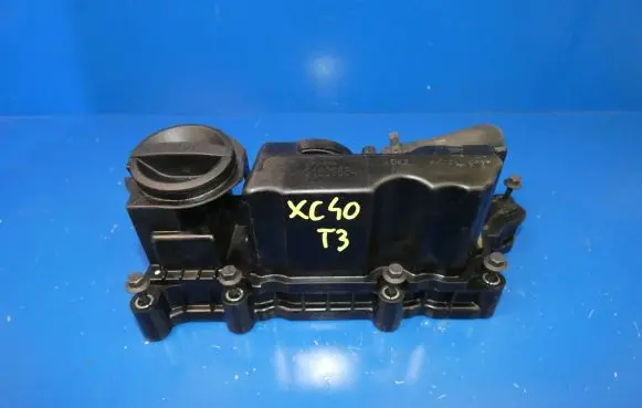 Volvo XC40 Rocker cam cover 31669834