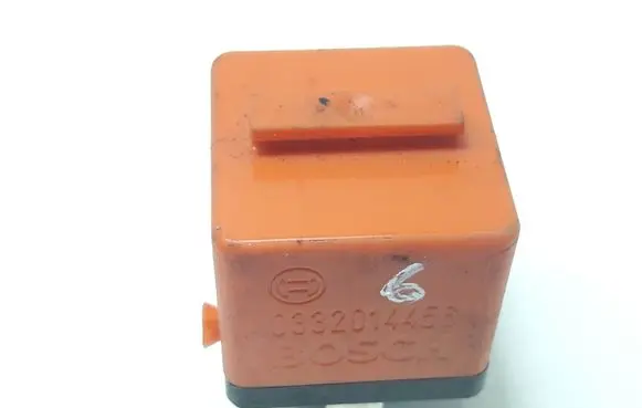 BMW 5 E34 Other relay 0332014456