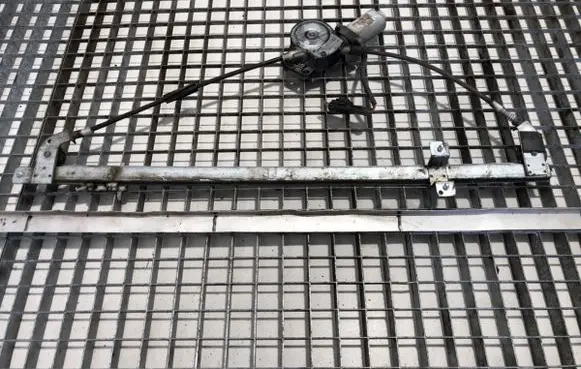 Peugeot Boxer Front door window regulator with motor 1322757080