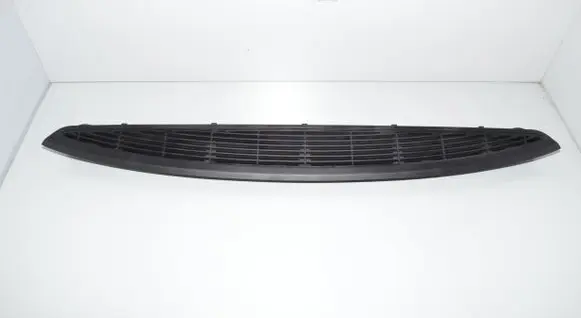 Parcel shelf grill
