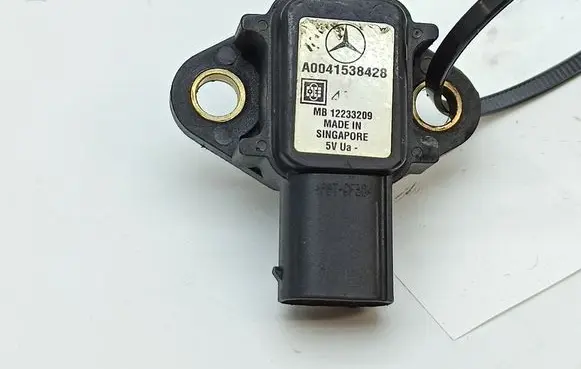 Mercedes-Benz C W203 Air pressure sensor A0041538428