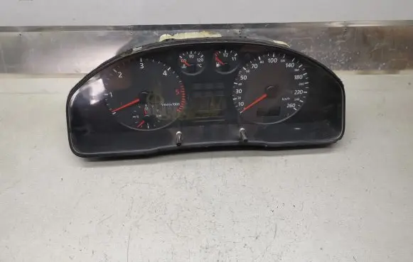 Audi A4 S4 B5 8D Speedometer (instrument cluster) 8D0919861F