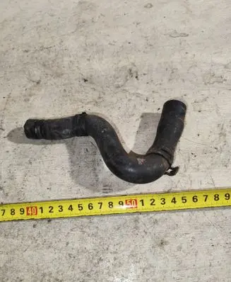 Engine coolant pipe/hose