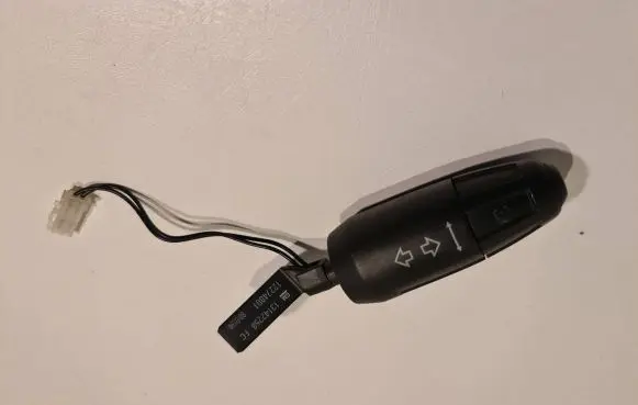 Opel Corsa D Indicator stalk 13142258 12274801