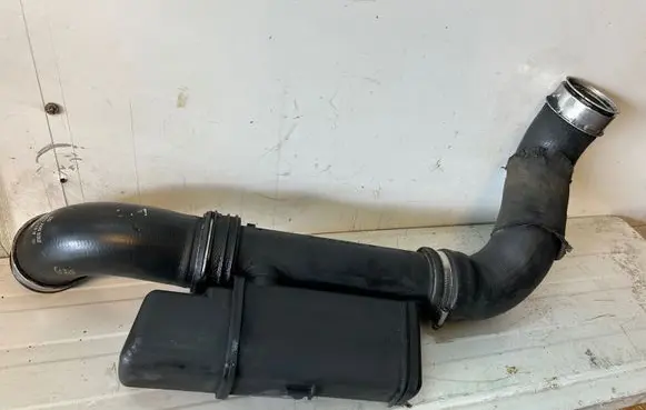 Mercedes-Benz E W211 Intercooler hose/pipe A2115280308 A2115282382