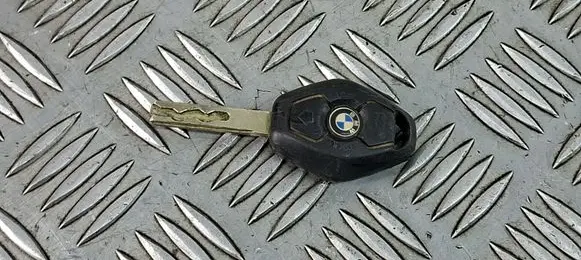 BMW X3 E83 Ignition key/card 