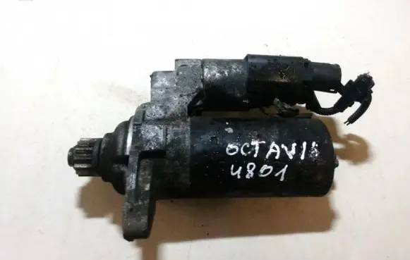 Skoda Octavia Mk2 (1Z) Starter motor 1005831827