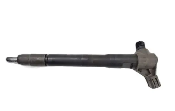 Mazda CX-5 Fuel injector SH0113H50