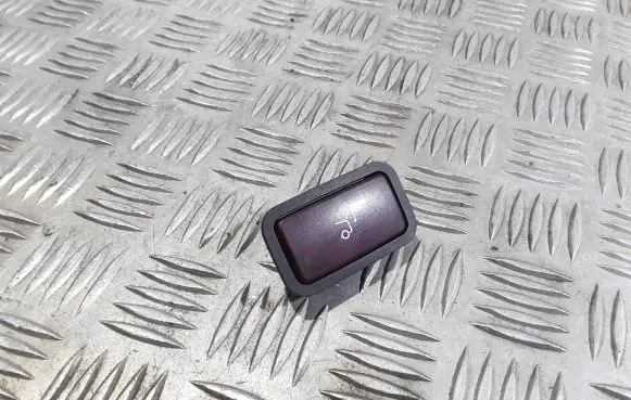 Mercedes-Benz ML W164 Tailgate/trunk/boot open switch 2118219551