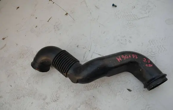 Mercedes-Benz Sprinter W901 W902 W903 W904 Air intake hose/pipe 