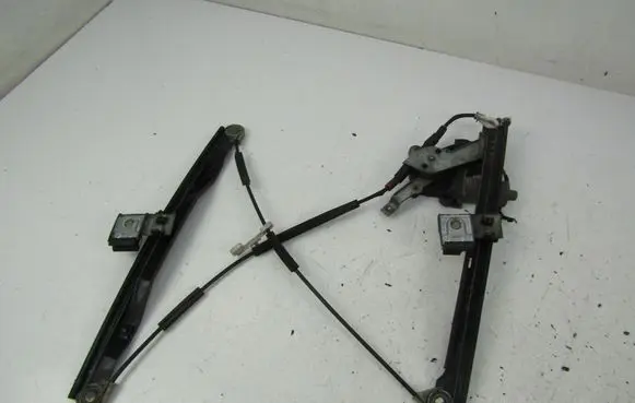 Ford Mondeo Mk III Front door window regulator with motor 