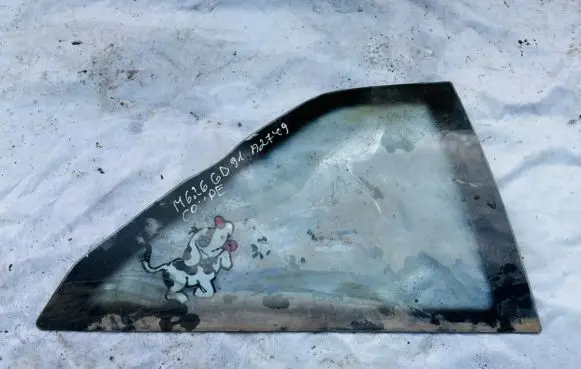 Mazda 626 Rear side window
