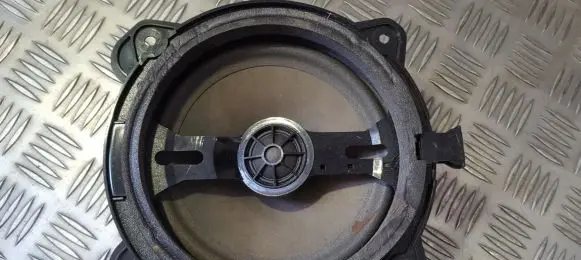 Audi A3 S3 8P Front door speaker 8H0035411 7606500098