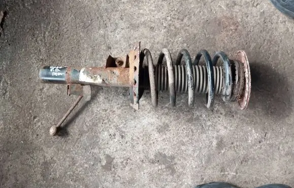 Volvo XC60 Front shock absorber/damper 31340477
