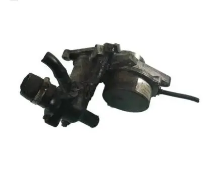 Ford Mondeo Mk III Vacuum pump XS7Q2A451BH 03T24402785