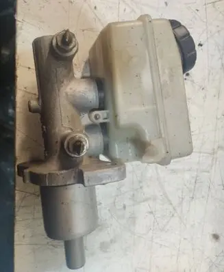 Mercedes-Benz B W245 Master brake cylinder A1694300202