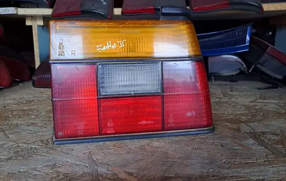 Volkswagen Jetta II Rear/tail lights 165945112A 165945112