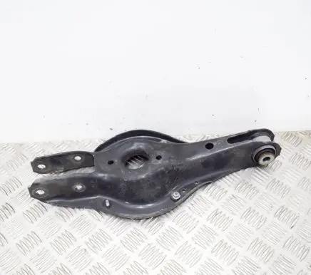 BMW 2 F22 F23 Rear upper control arm/wishbone 6867540