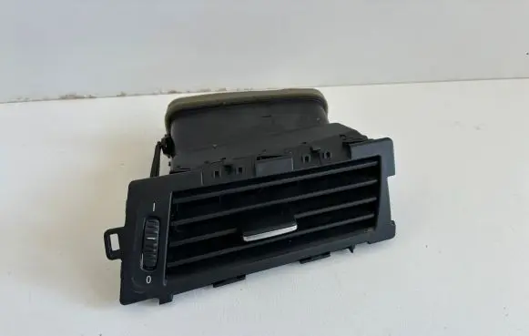 BMW 5 E60 E61 Dashboard side air vent grill/cover trim 6910732