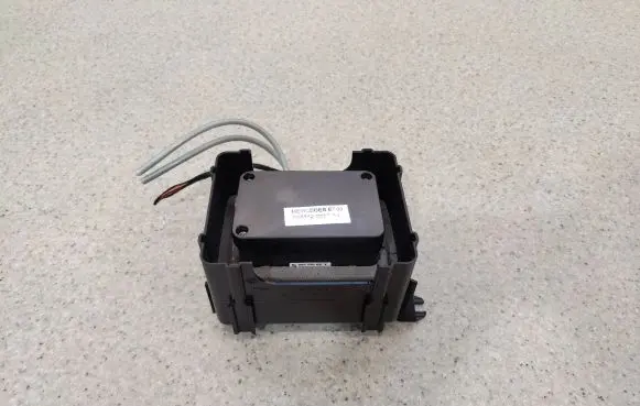 Mercedes-Benz E C207 W207 Central locking vacuum pump A5998200010