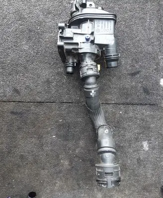 Thermostat/thermostat housing