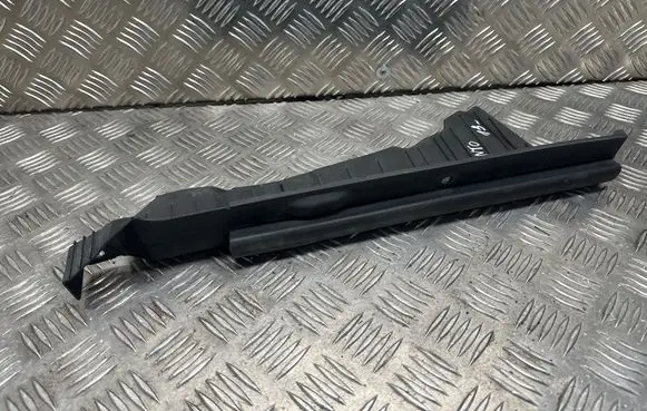 KIA Sorento Fender end trim 841302P500