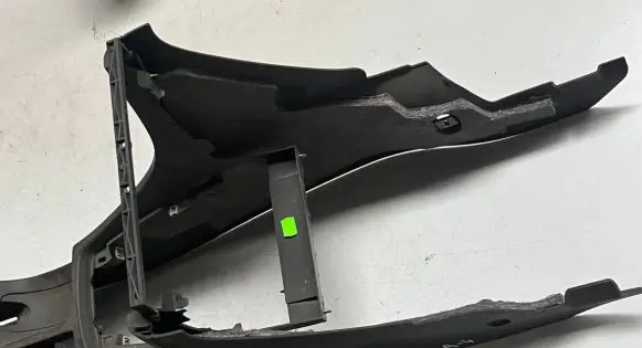 Audi A3 S3 8P Center console 8P0863284 81020