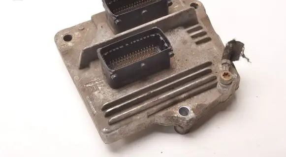 Opel Meriva A Engine control unit/module ECU 12249823