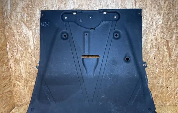 Nissan Juke II F16 Engine splash shield/under tray