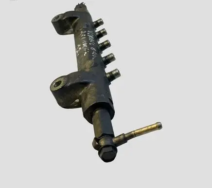Nissan X-Trail T30 Fuel main line pipe