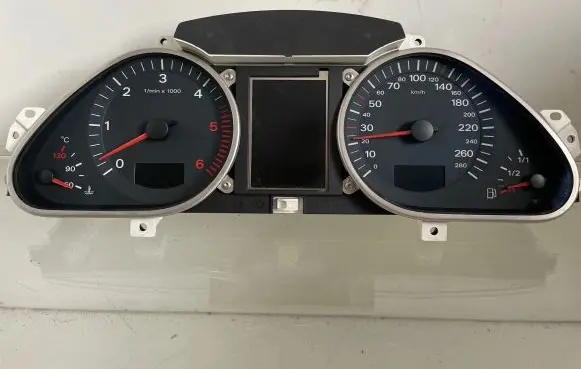 Audi A6 S6 C6 4F Speedometer (instrument cluster) 4F0920931F 4F0910930A 503000732302