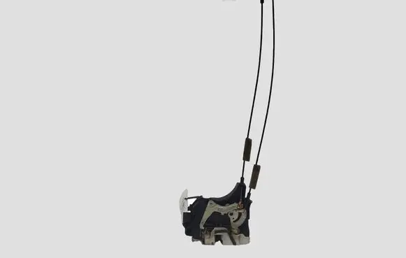 Citroen C-Crosser Front door lock