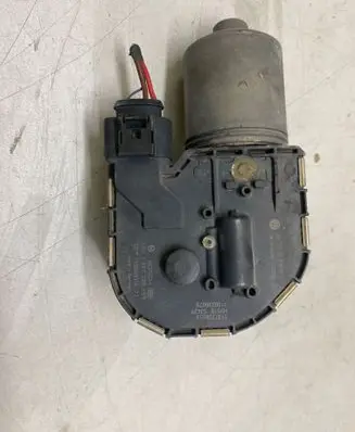 Volkswagen PASSAT B7 Wiper motor 3AC955119 3397021360 026S0S12