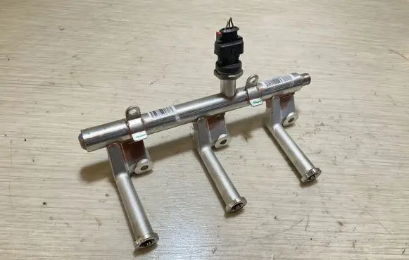 Fuel pressure sensor
