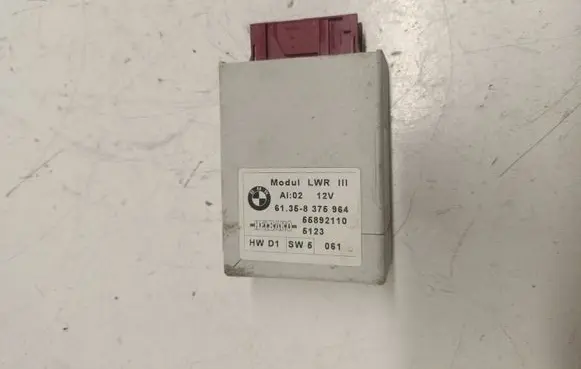 BMW 5 E39 Light module LCM 8375964