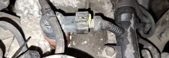 Opel Astra H Fuel injector 0445110183