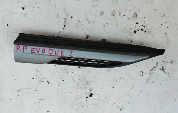 Land Rover Evoque I Fender end trim 
