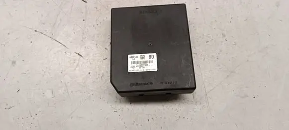 Renault Latitude (L70) Fuse module 284B60738R 02310C2300097 2840572302300