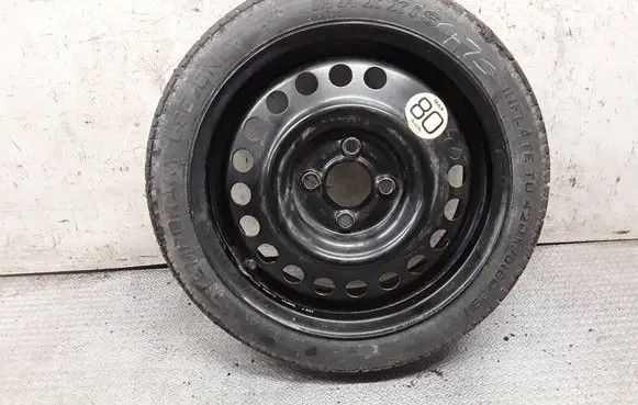 Nissan Note (E12) R15 spare wheel