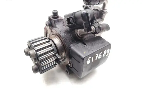 Skoda Octavia Mk2 (1Z) Fuel injection high pressure pump 03L130755AH