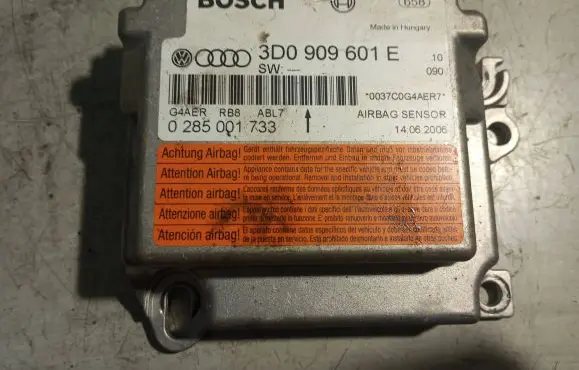 Volkswagen Phaeton Airbag control unit/module 3D0909601E 0285001733