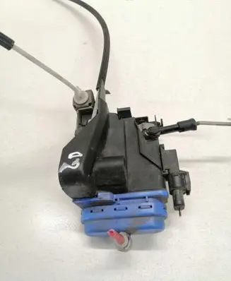Audi A8 S8 D2 4D Rear door lock 4D0839016D