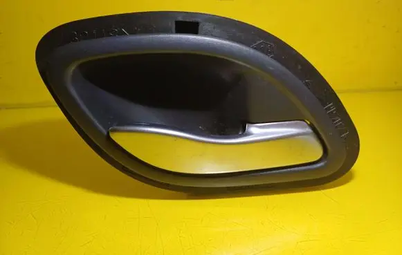 Renault Espace IV Rear door interior handle 8200000724