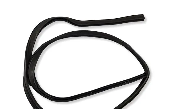 Dodge Challenger Trunk rubber seal (body) 