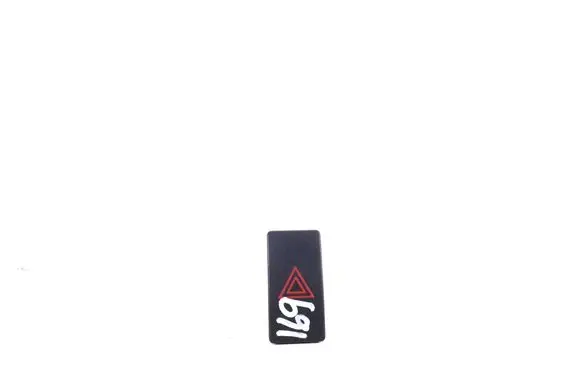 Toyota Avensis T270 Hazard light switch 84332-05060